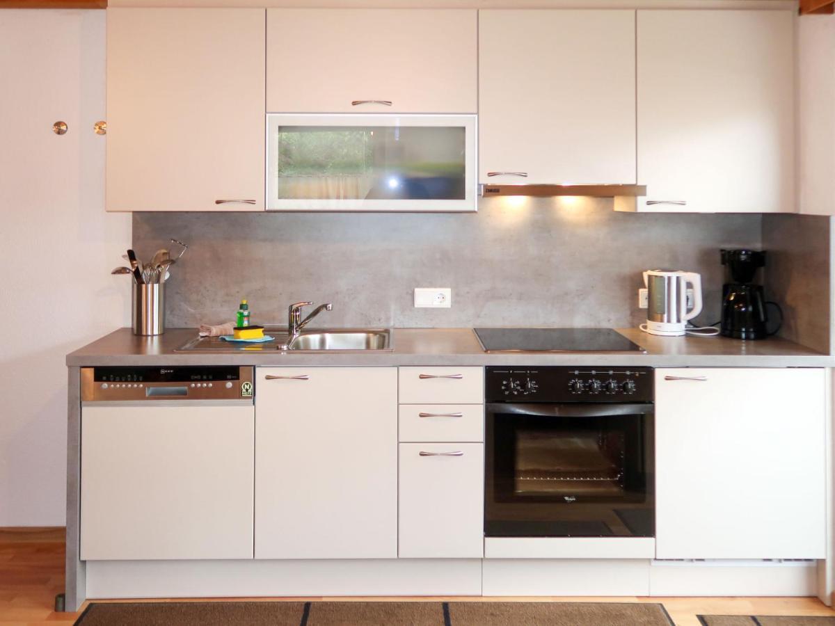 Zechner - Tdl101 Apartment *